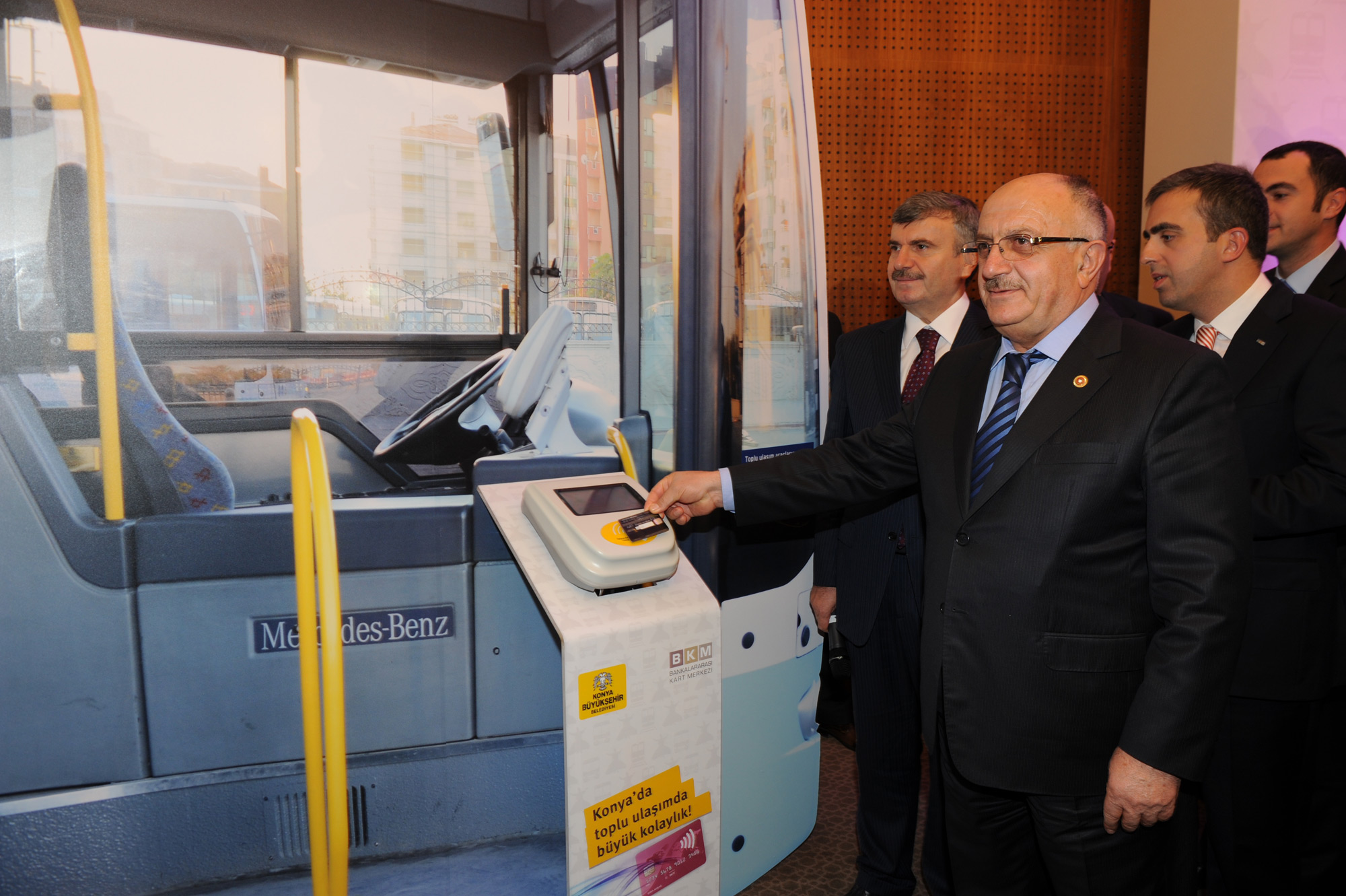 Toplu Ulaşımda Tüm Bankaların Temassız Kartları Kullanılıyor