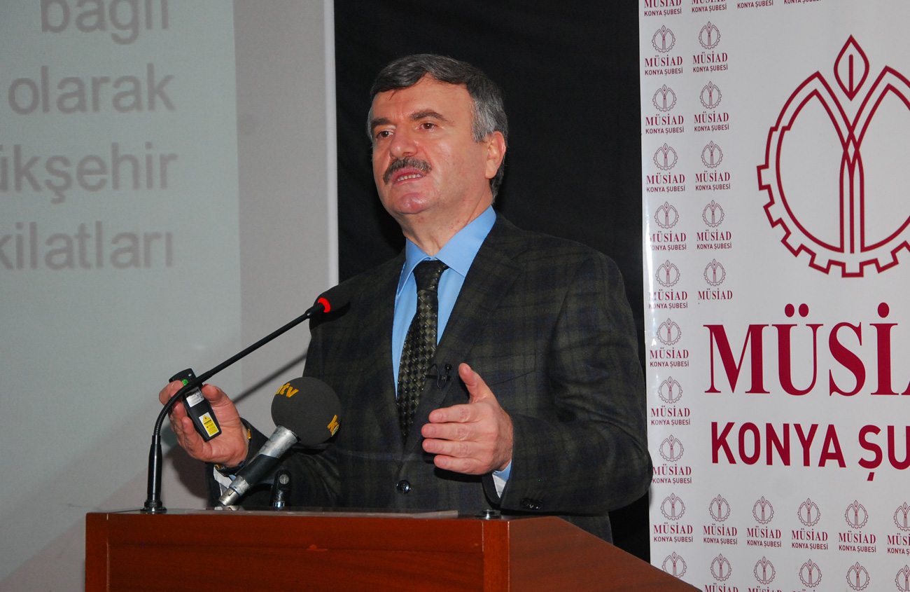 Başkan Akyürek Müsiad'da Yeni Büyükşehir Yasası'nı Anlattı