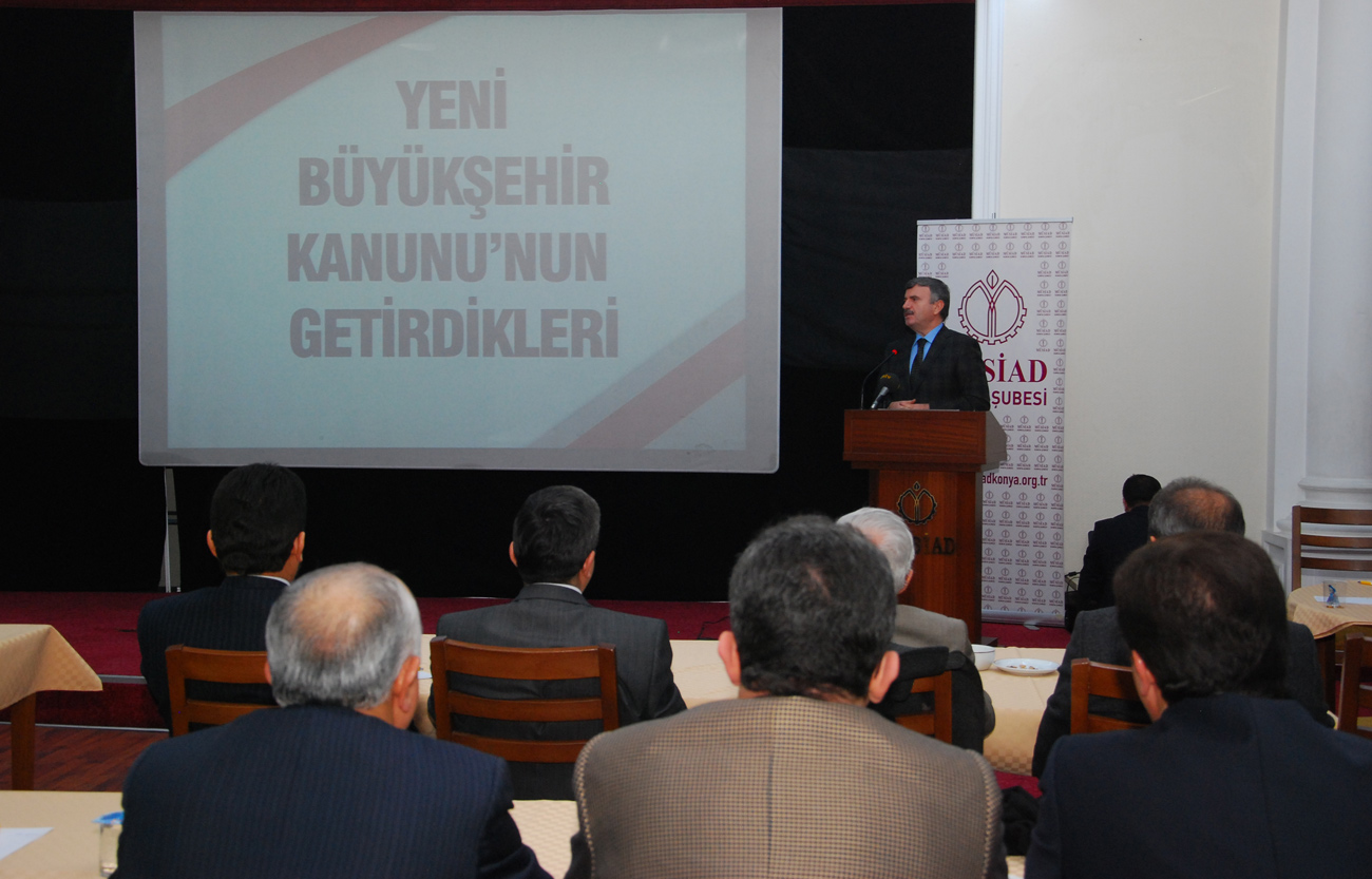 Başkan Akyürek Müsiad'da Yeni Büyükşehir Yasası'nı Anlattı