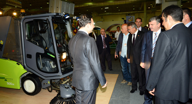9. Yerel Yönetim İhtiyaçları Fuarı Açıldı