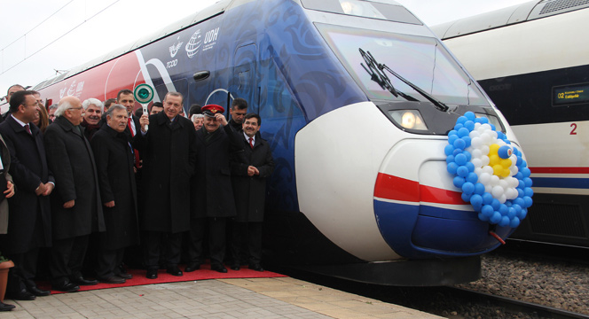 Eskişehir-Konya YHT Seferleri Başladı