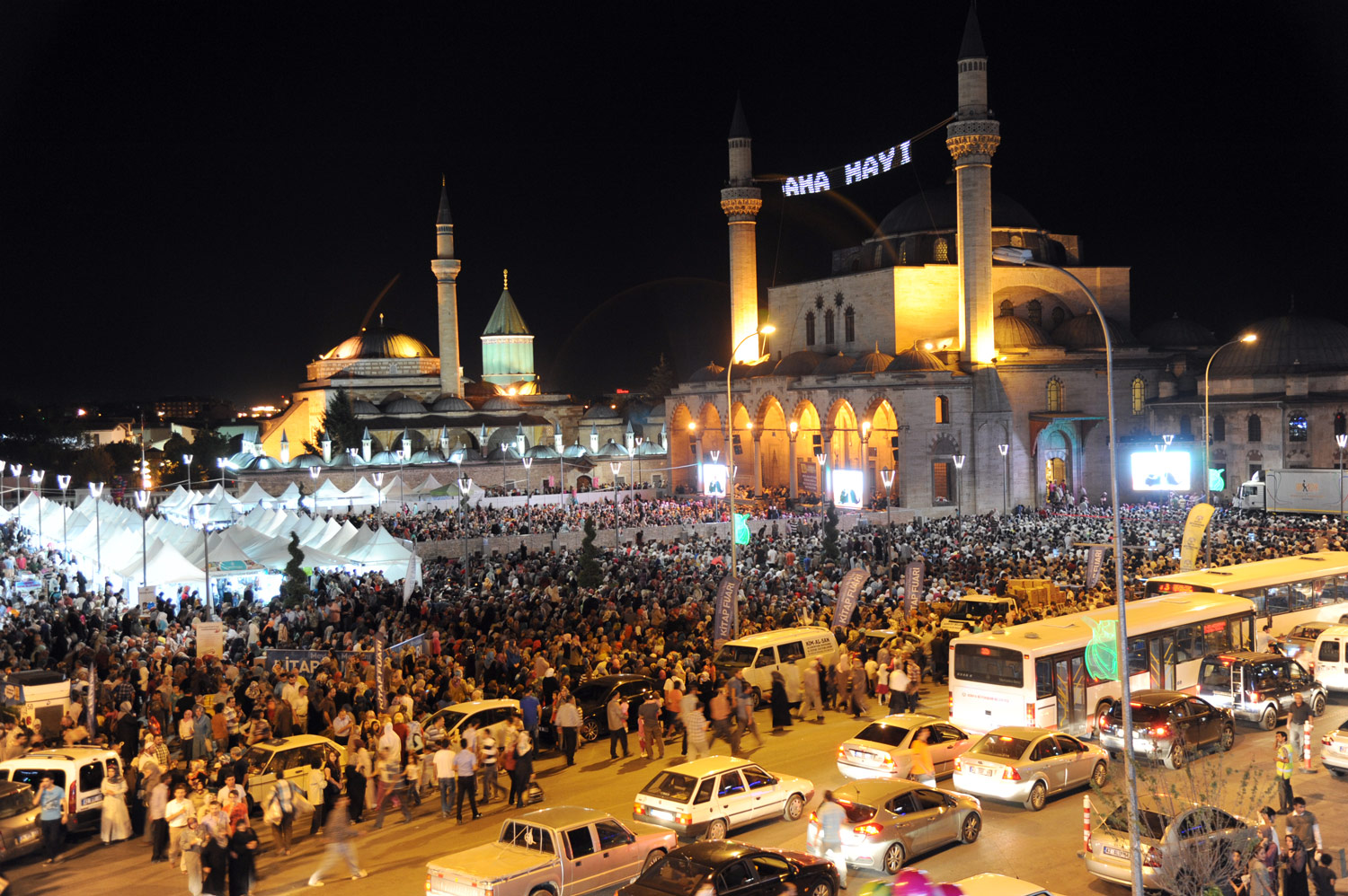 Konya'da Muhteşem Kadir Gecesi Coşkusu