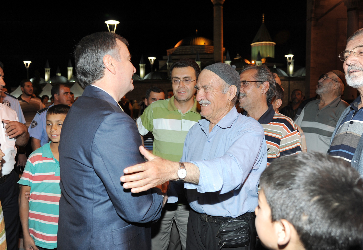 Büyükşehir Belediyesi Ramazan Coşkusuna Katkı Yapıyor