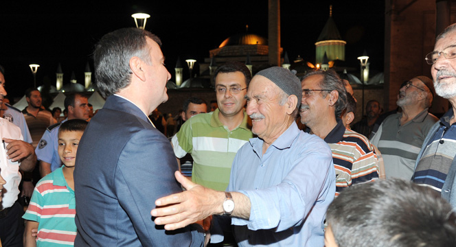 Büyükşehir Belediyesi Ramazan Coşkusuna Katkı Yapıyor
