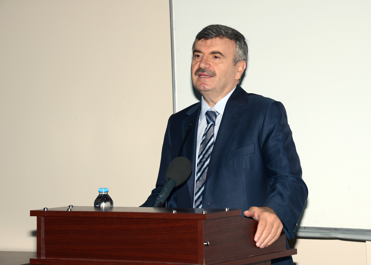 Başkan Akyürek, Üniversite Öğrencileriyle Buluştu