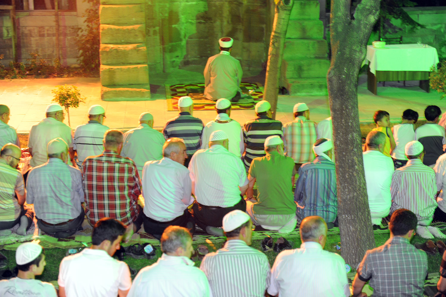 Tarihi Namazgah'ta Bayram Namazı 