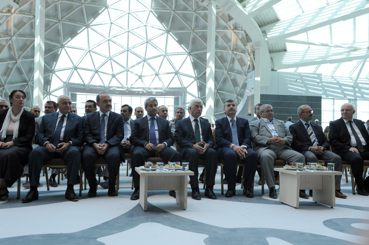Bakan Ergün Bilim Merkezi'nde İncelemelerde Bulundu
