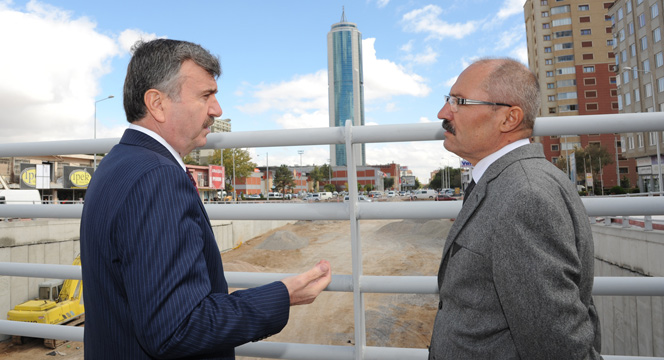 Başkan Akyürek Malas Köprülü Kavşağı'nı İnceledi