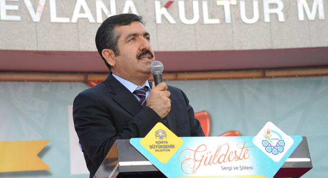 KOMEK Altın Dokunuşlar-Güldeste Sergisi Açıldı
