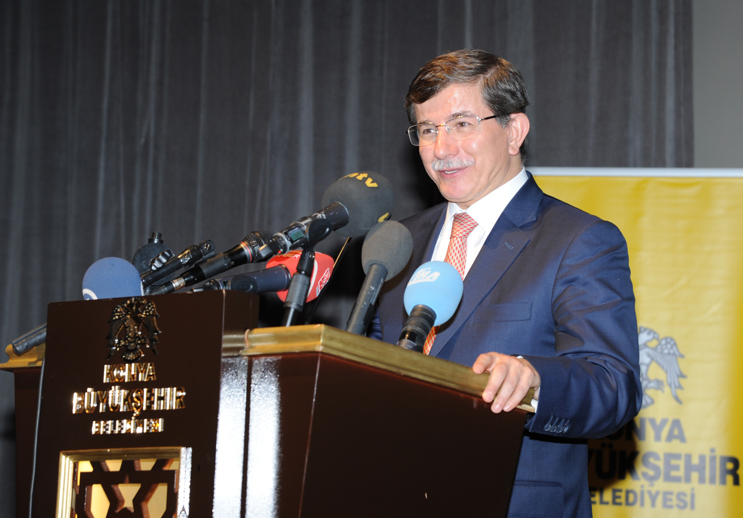 Bakan Davutoğlu'ndan 'Türkiye'nin Stratejik Ufku ve Büyük Doğu' Konferansı