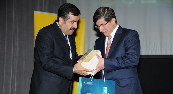 Bakan Davutoğlu'ndan 'Türkiye'nin Stratejik Ufku ve Büyük Doğu' Konferansı