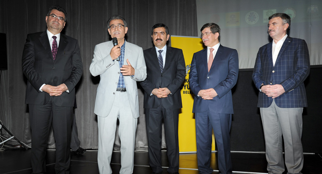 Bakan Davutoğlu'ndan 'Türkiye'nin Stratejik Ufku ve Büyük Doğu' Konferansı