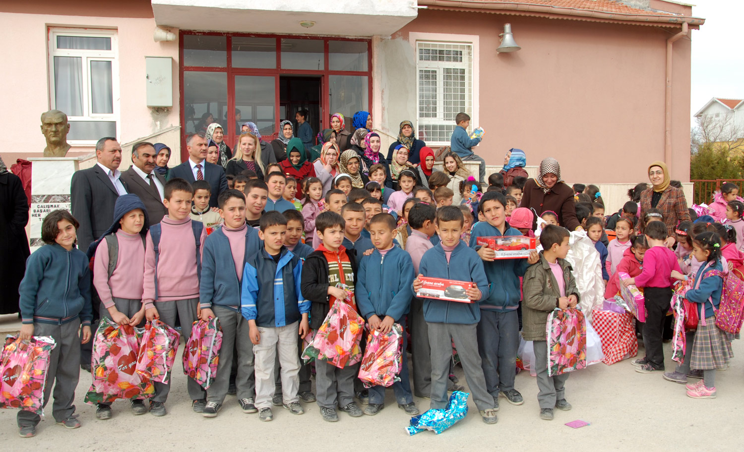 Örnek Uygulama Çocukları Mutlu Ediyor