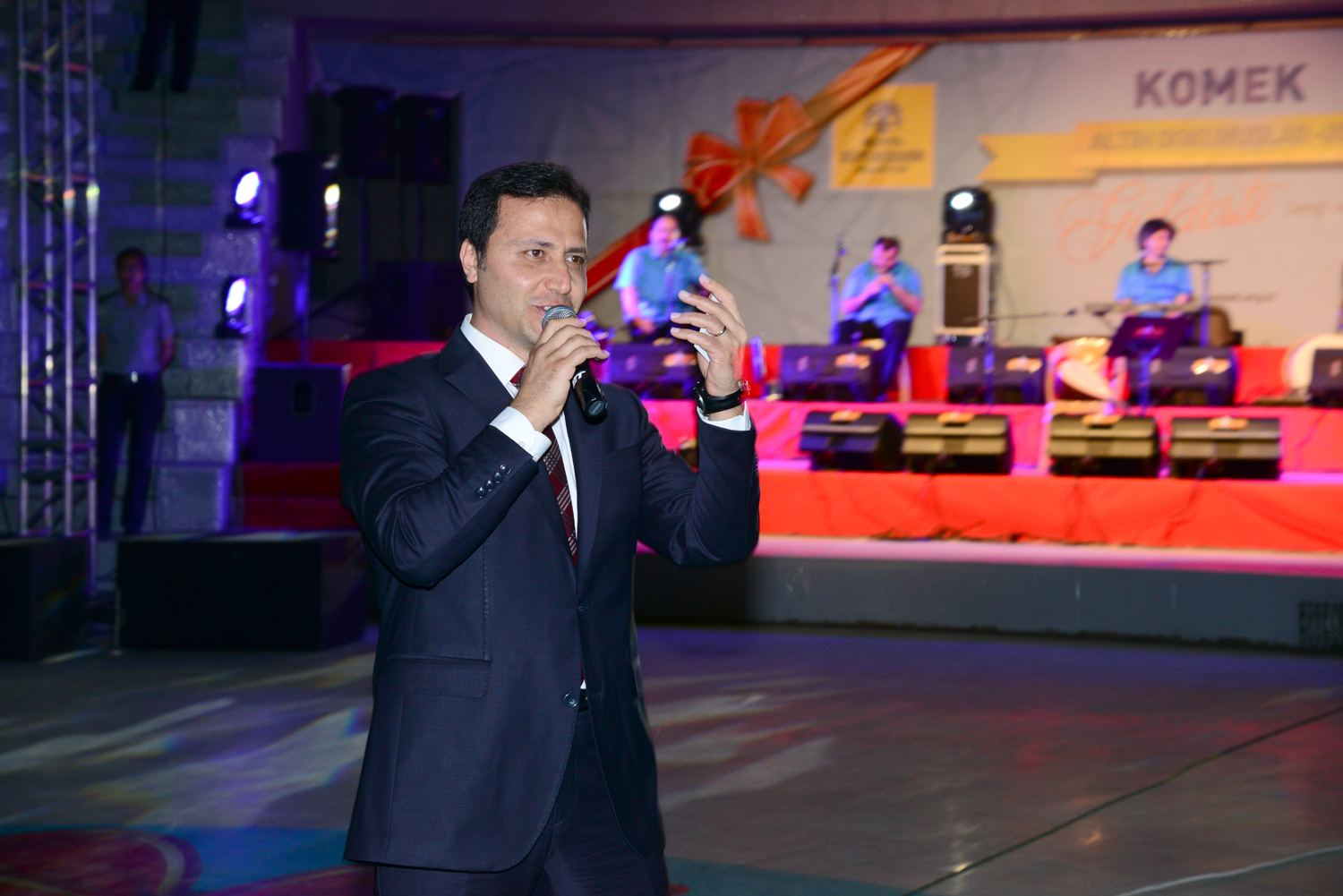 Orhan Hakalmaz'dan Türkü Ziyafeti 