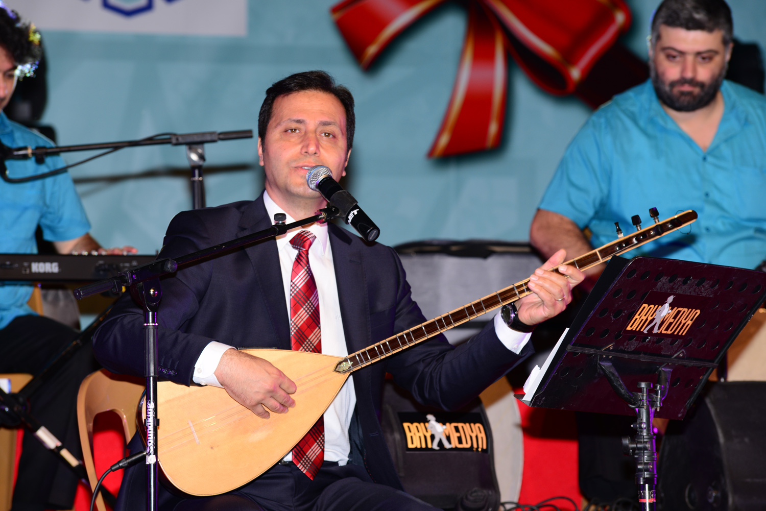 Orhan Hakalmaz'dan Türkü Ziyafeti 
