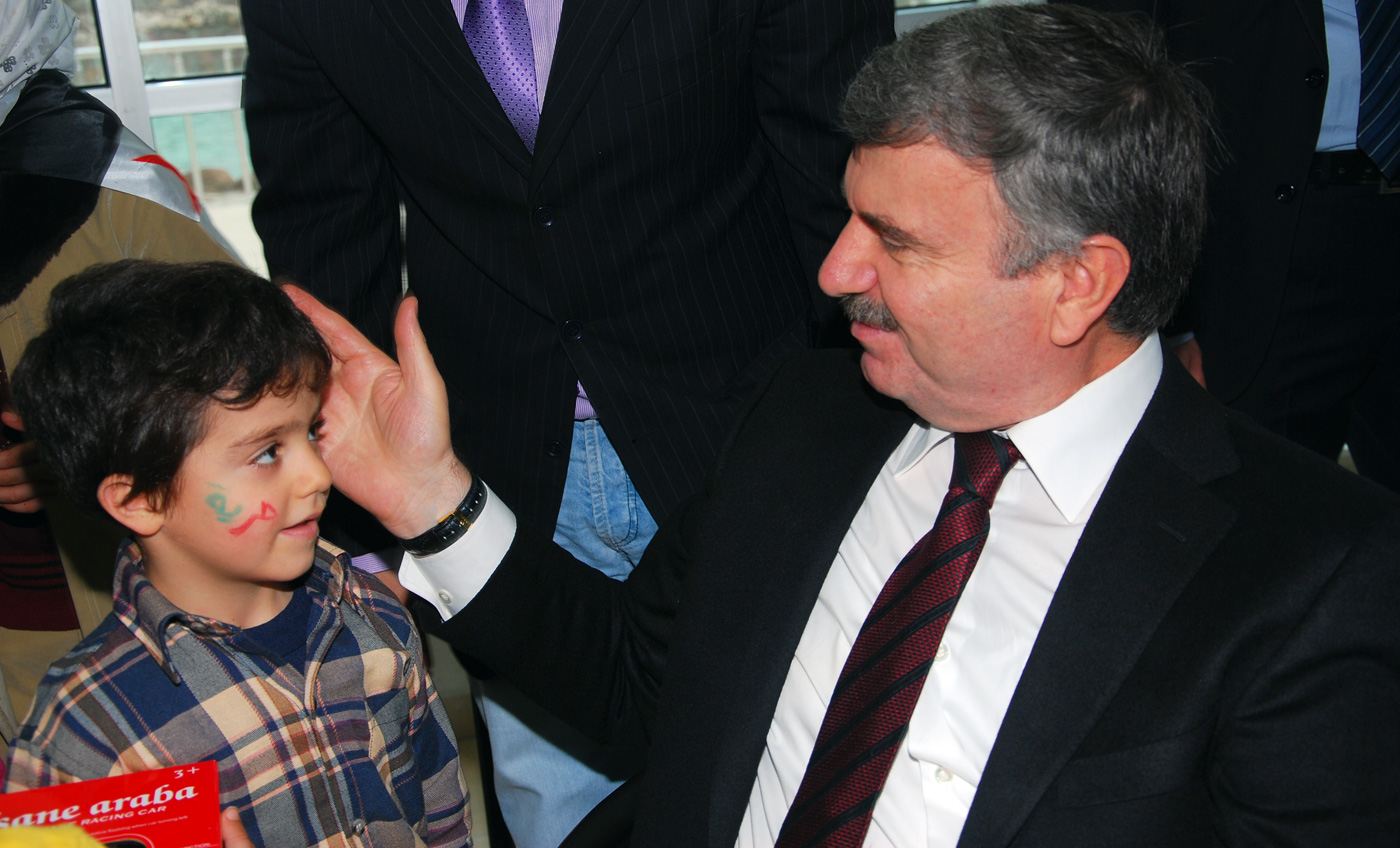 Başkan Akyürek Konya'daki Suriyelilerle Buluştu