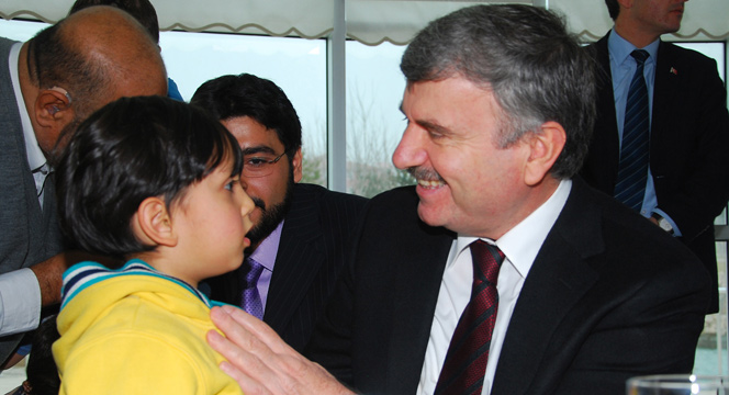 Başkan Akyürek Konya'daki Suriyelilerle Buluştu