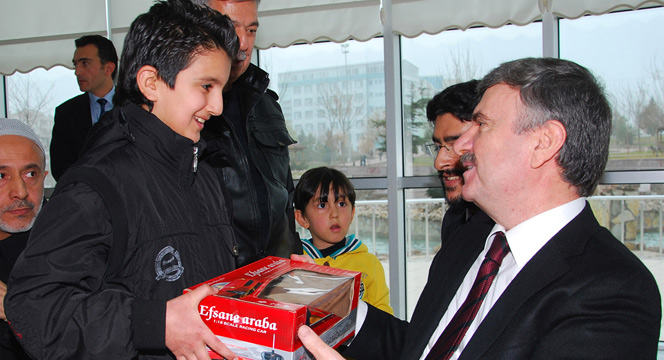 Başkan Akyürek Konya'daki Suriyelilerle Buluştu