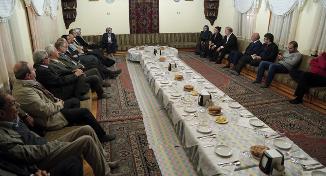 Dünyaca Ünlü Yazar Konya'ya Hayran Kaldı