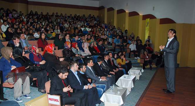 Gençlik Merkezi Üyelerine Motivasyon Anlatıldı