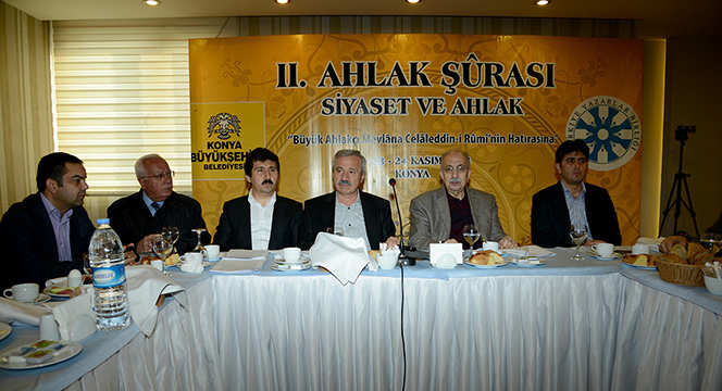 2. Ahlak Şûrası'nda 'Siyaset ve Ahlak' Konuşuldu
