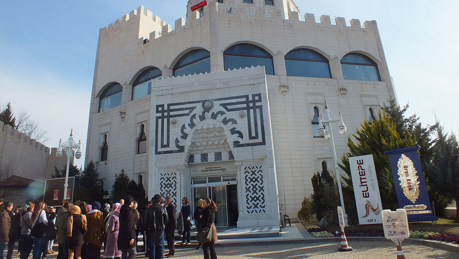 Mehmet Akif, Sadece Milli Bir Şair Değil, Evrensel Bir Şairdir