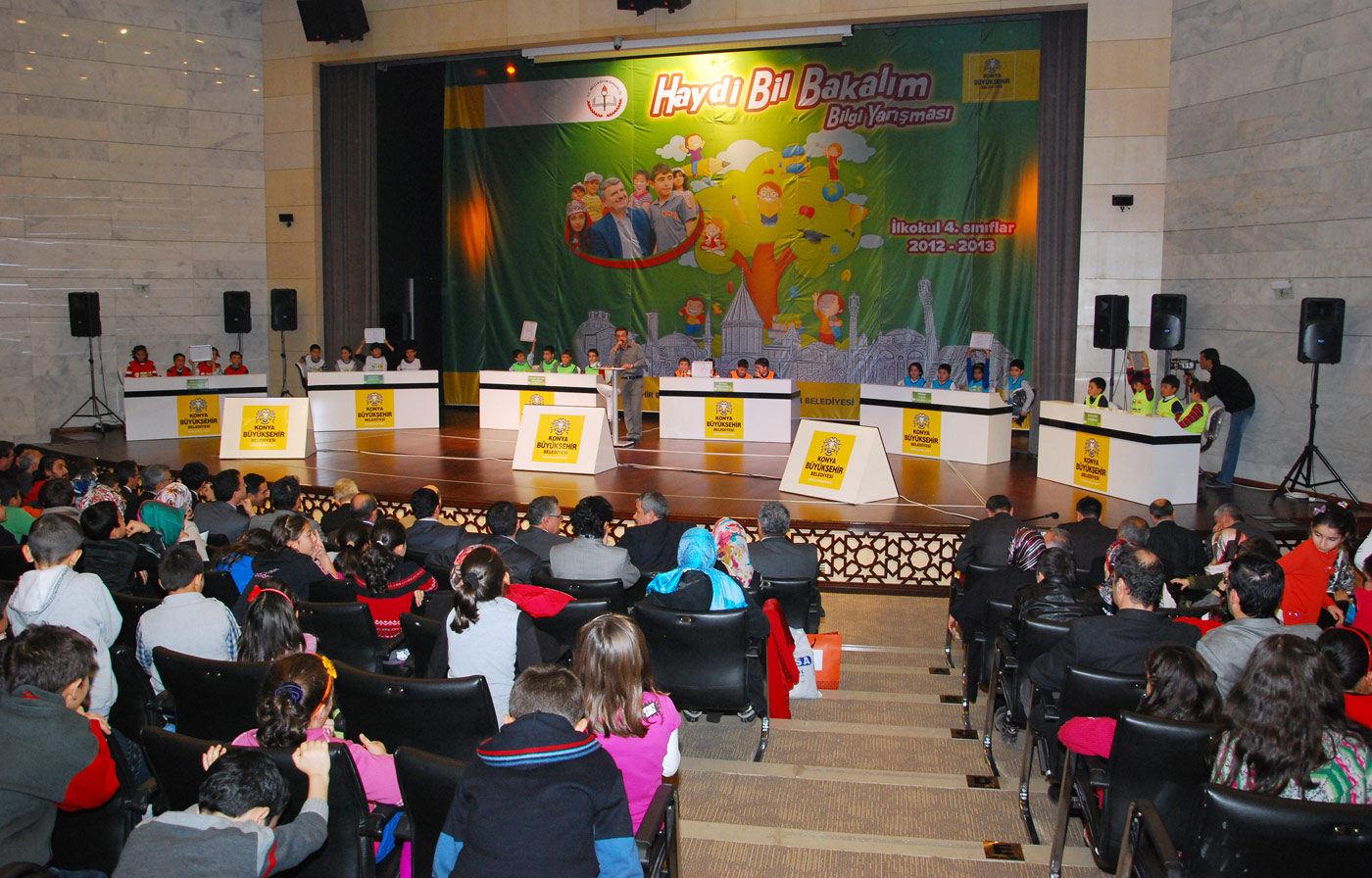 Başkan Akyürek, Bilgi Yarışmasına Katılan Öğrencilerle Buluştu