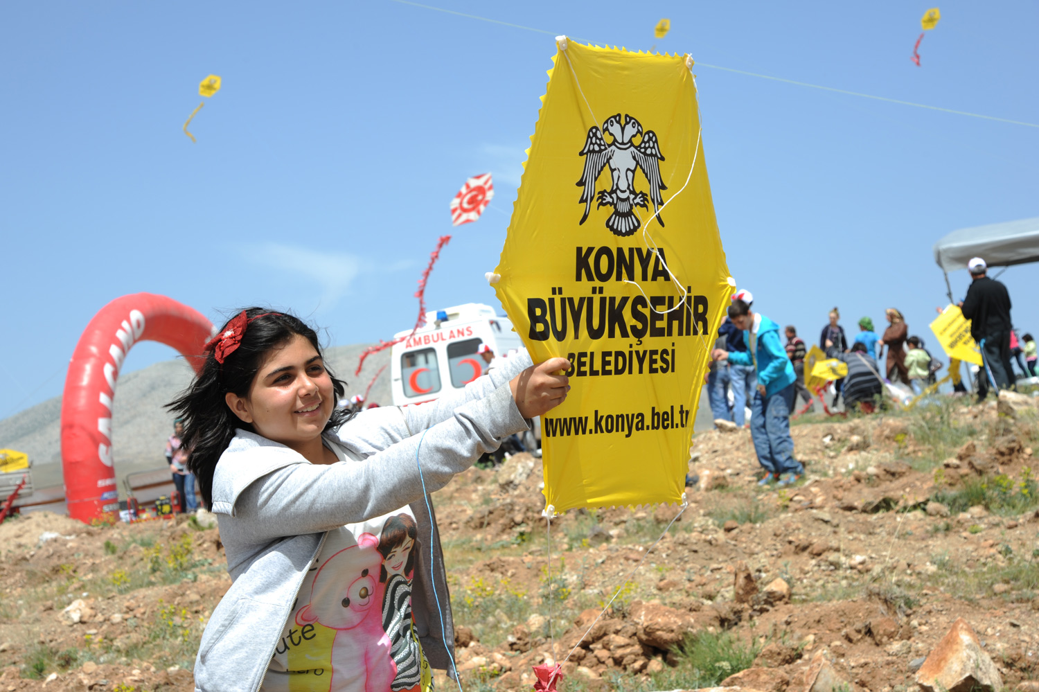 Konya'da Uçurtma ve Bisiklet Şenliği Coşkusu