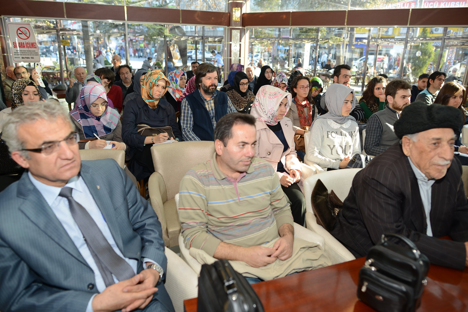 Her Cumartesi 'Camlı Köşk Söyleşileri' Yapılıyor