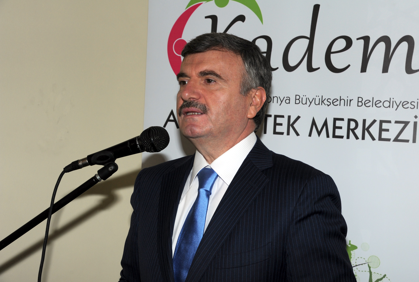 'Her Anne Bir Okul Seminerleri'ne Katılanlara Sertifikaları Verildi