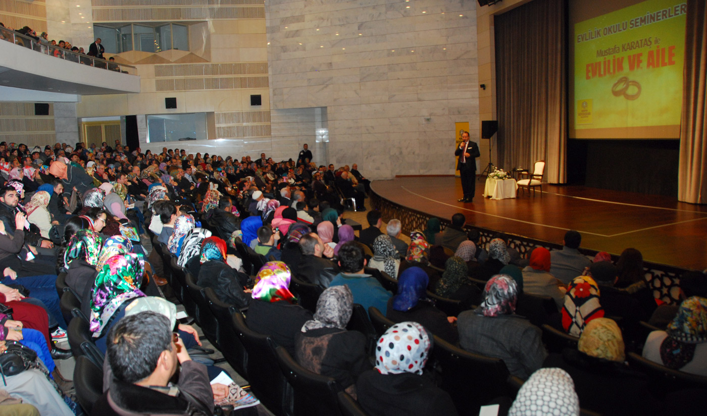 Doç. Dr. Mustafa Karataş 'Evlilik ve Aile'yi Anlattı