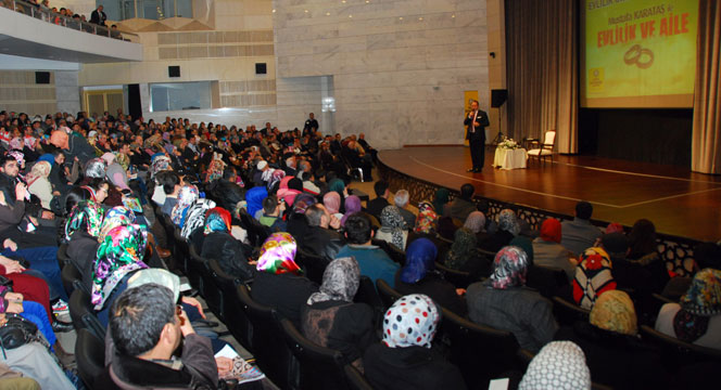 Doç. Dr. Mustafa Karataş 'Evlilik ve Aile'yi Anlattı