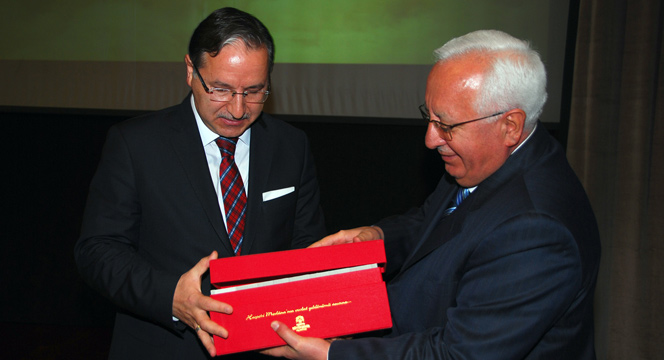 Doç. Dr. Mustafa Karataş 'Evlilik ve Aile'yi Anlattı