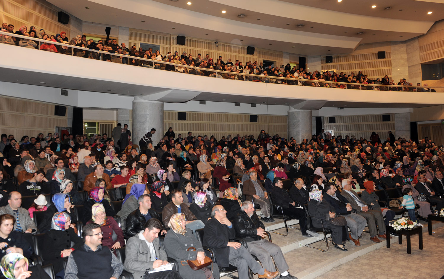 Evlilik Okulu'nda 'Olumlu Düşün, Mutlu Ol' Semineri
