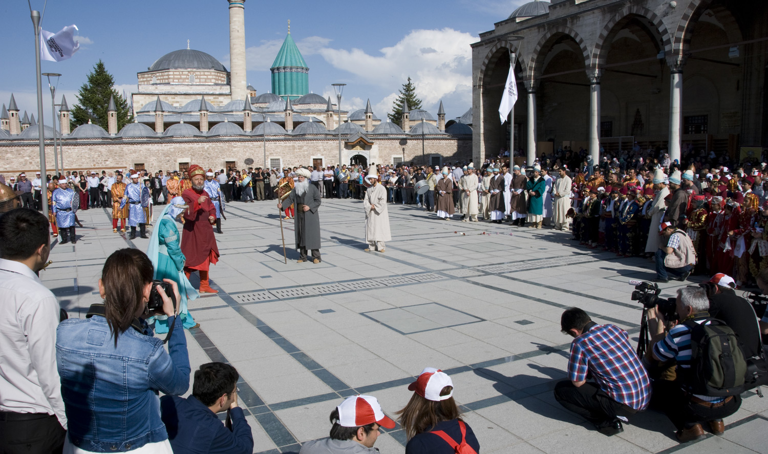 Hazreti Mevlana ve Ailesi 785. Kez Sevgiyle Karşılandı