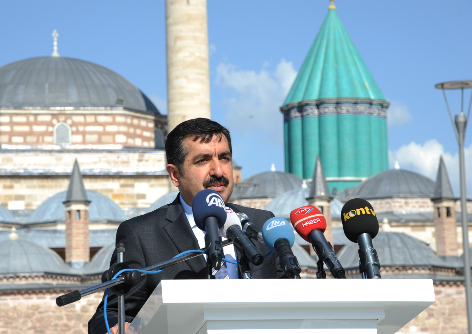 Hazreti Mevlana ve Ailesi 785. Kez Sevgiyle Karşılandı