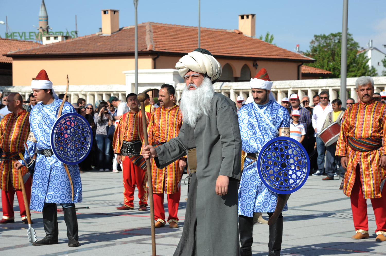 Hazreti Mevlana ve Ailesi 785. Kez Sevgiyle Karşılandı