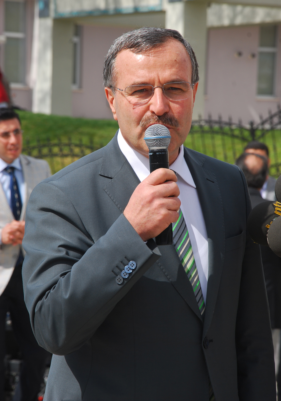Yüzlerce Genç 'Okuma Saati'nde Buluştu