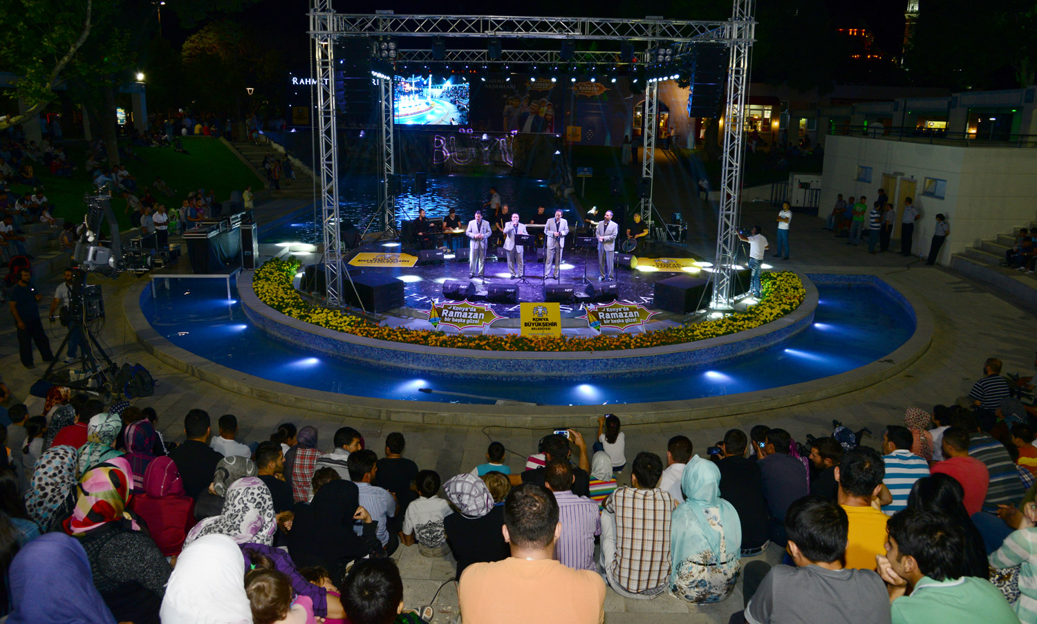 Kültürpark'ta Rahmet Akşamları İlgi Görüyor