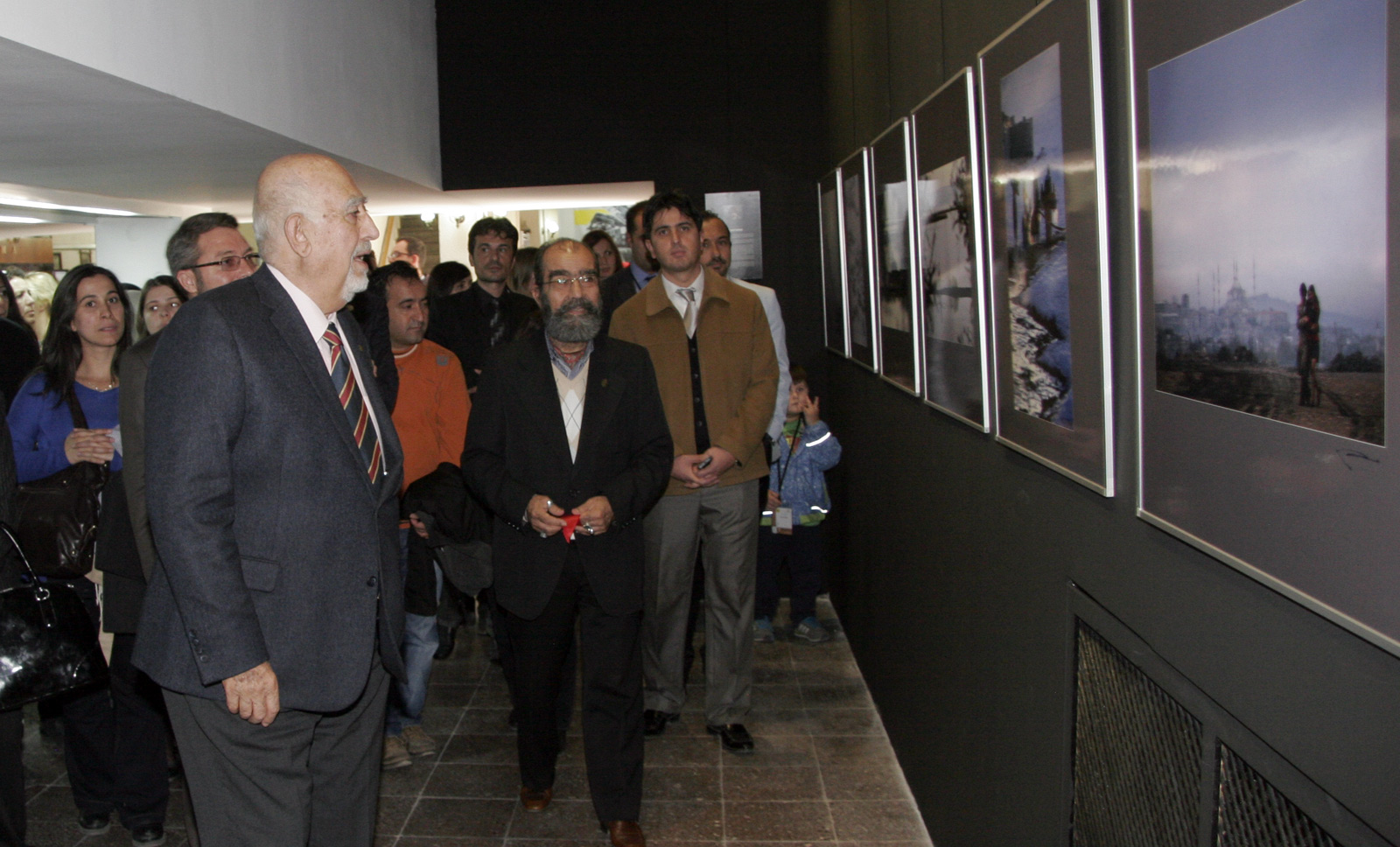 Prof. Sabit Kalfagil'in Fotoğraf Sergisi İlgi Gördü