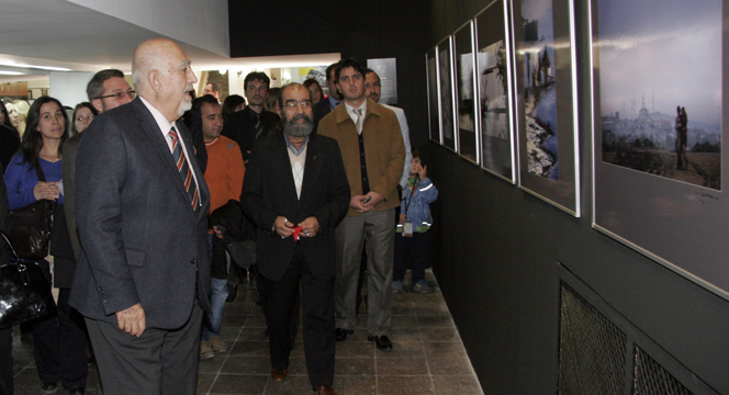 Prof. Sabit Kalfagil'in Fotoğraf Sergisi İlgi Gördü