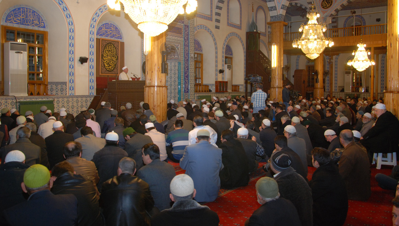Tahir Büyükkörükçü Hocaefendi Vefatının 2. Yılında Anıldı