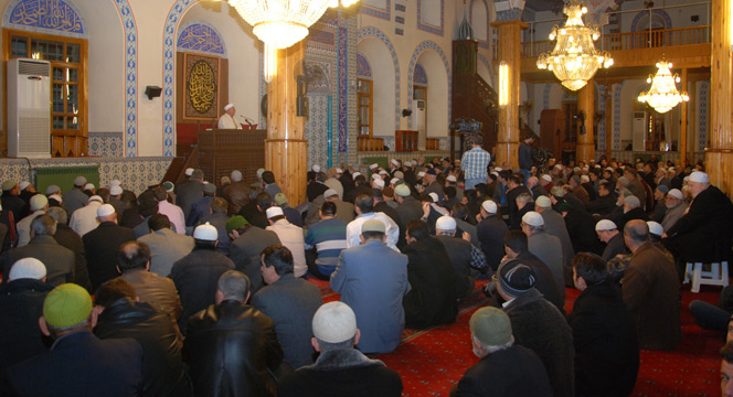 Tahir Büyükkörükçü Hocaefendi Vefatının 2. Yılında Anıldı