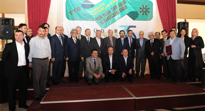 Kamu Yayıncılığı Alanında Büyükşehir'e Ödül