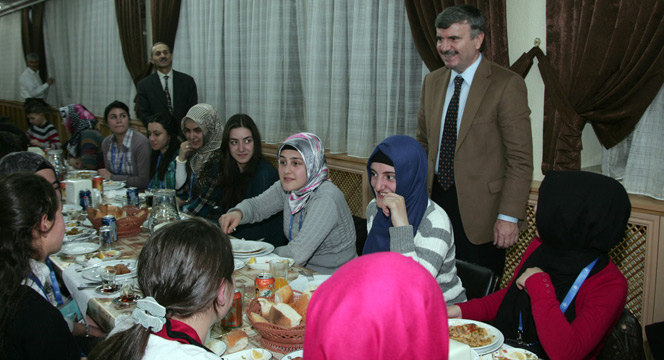 Yüz Güler Yüz Projesi İle Kardeşlik Duygusu Güçleniyor