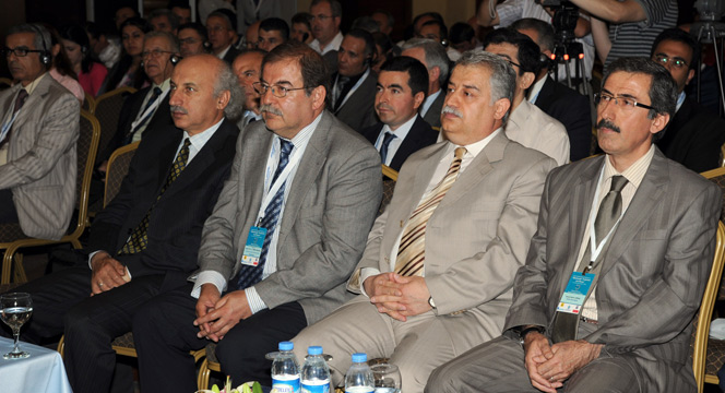 Bilim İnsanları Atık Suyun Yeniden Kullanımını Konuşuyor