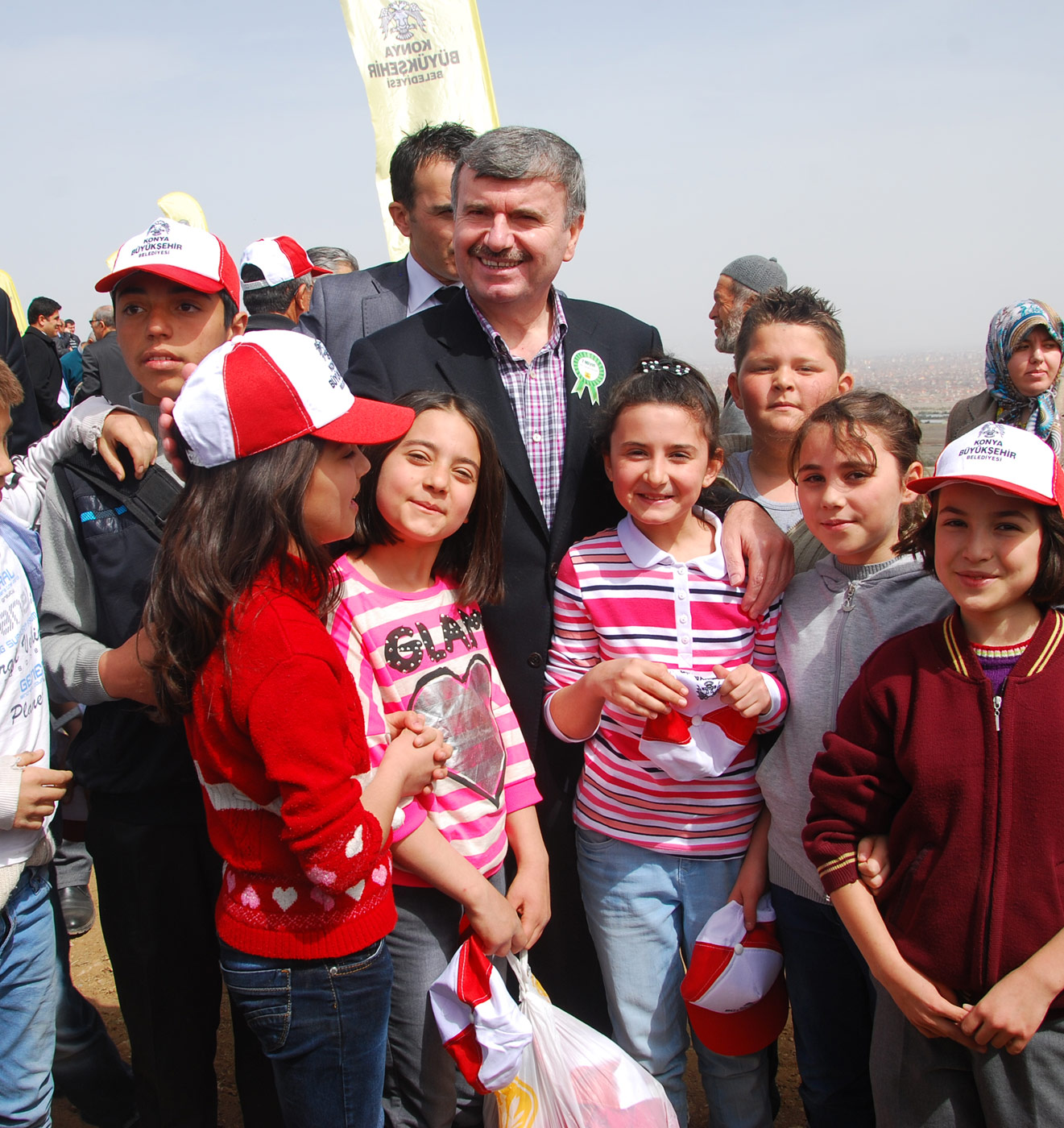 Büyükşehir, 2 Milyon Fidanı Toprakla Buluşturdu