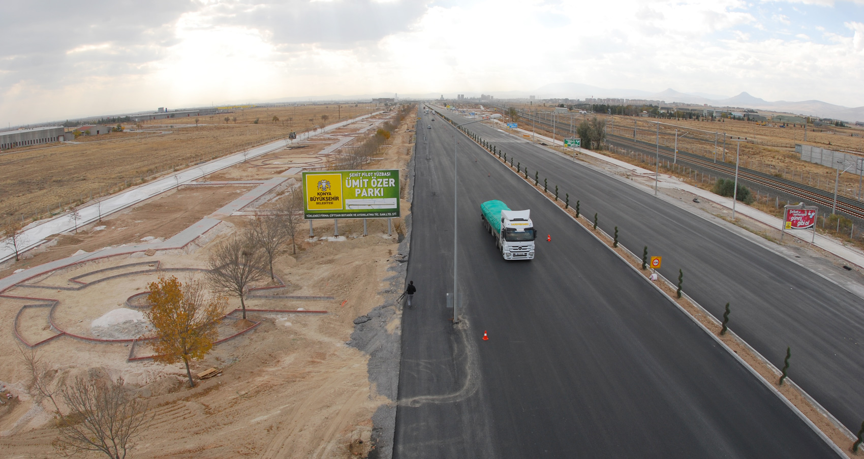 Büyükşehir'den Ankara Yolu'nda Örnek Bir Park Daha