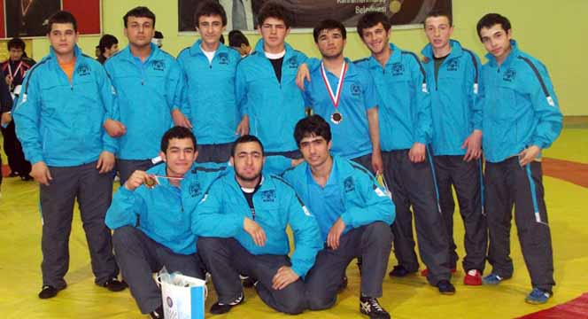 Büyükşehir Belediyespor Madalyaları Topladı