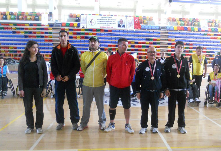 Wushu ve Badmintonda Şampiyonluk Büyükşehir'in